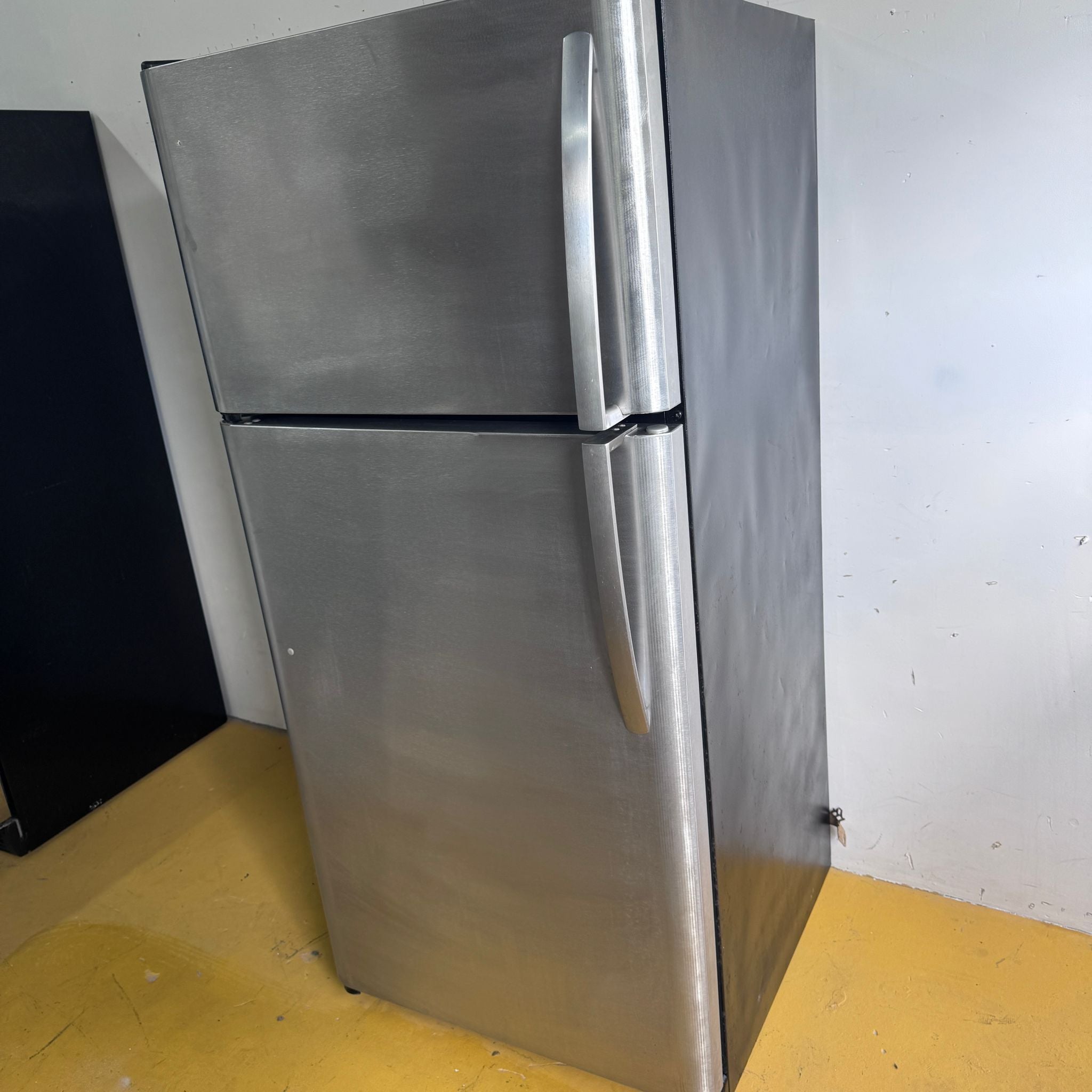 Frigidaire Stainless Steel Top and Bottom Refrigerator Frigidaire Stainless Steel Top and Bottom Refrigerator